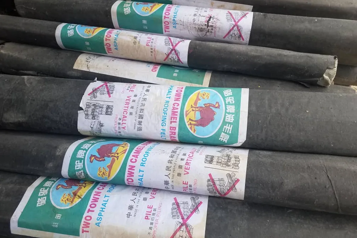 Label dan pembungkusan felt bumbung sebenar