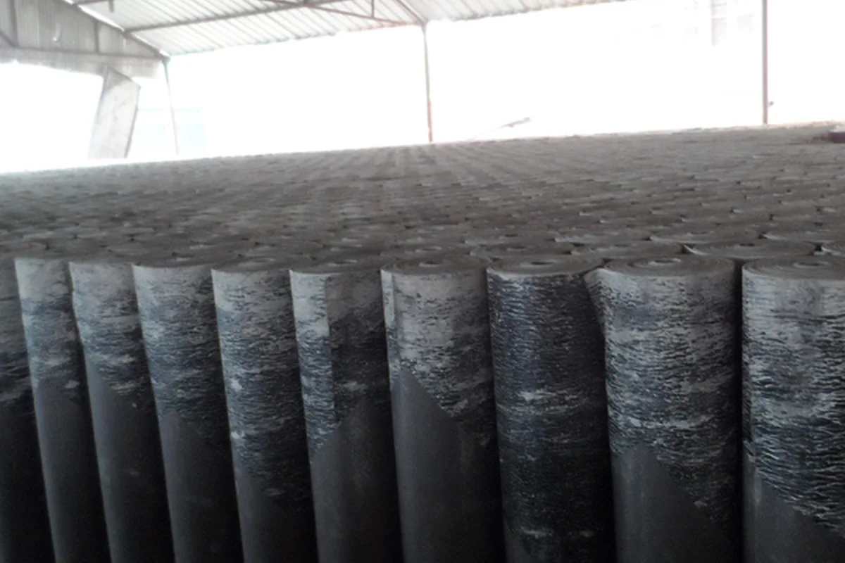 Roofing felt roll stock for bulk supply