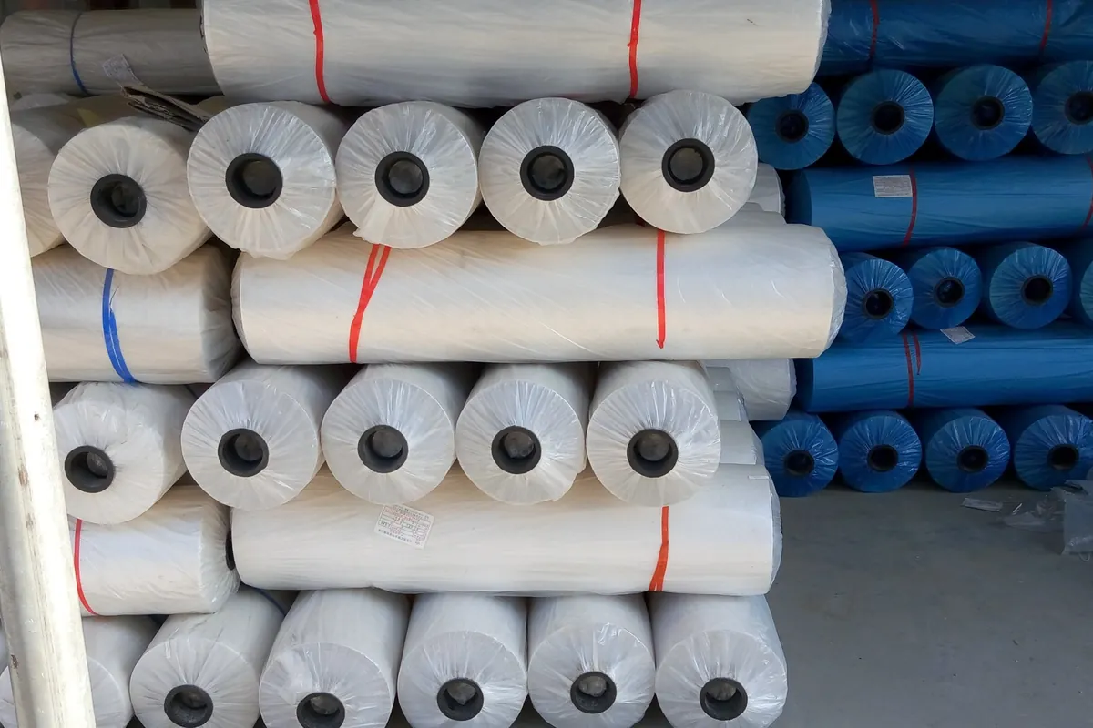 Thin PE surface-film rolls