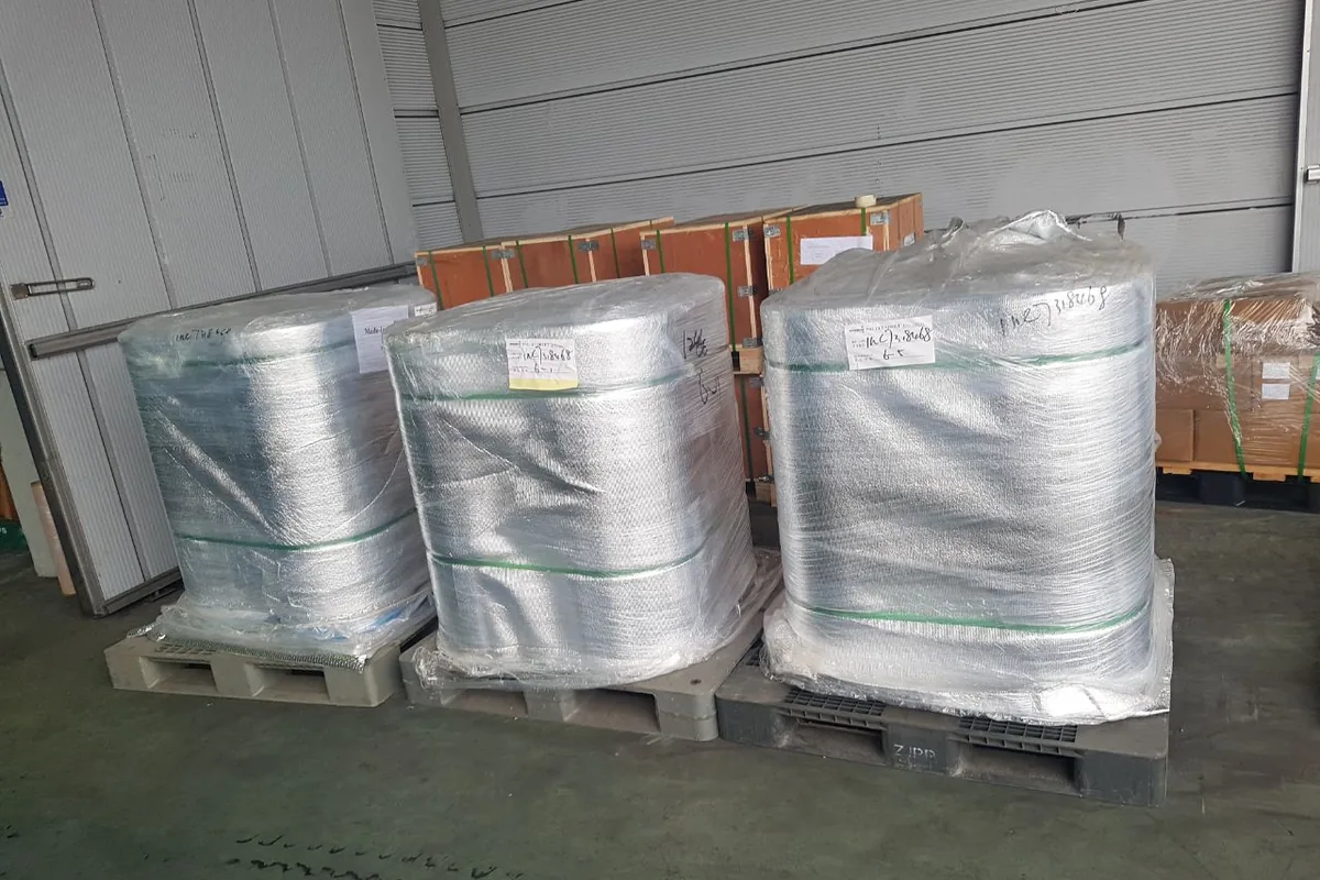 PET / aluminium foil laminate: wrapped pallet format